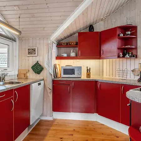 Thorben - 350m From The Sea By Interhome *